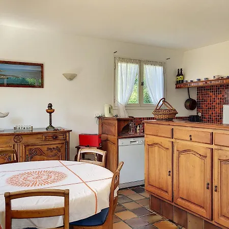 Holiday home Maison Plain-pied Avec Jardin, 500m Plage, 3 Ch, 6 Pers, Wifi, Stationnement, Proche Mont-saint-michel - Fr-1-361-160